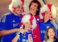 Pakai kostum Chelsea,...