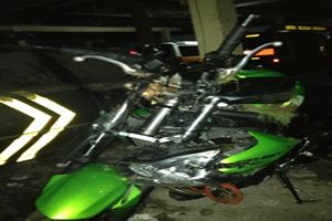 Motor almarhum Uje ringsek