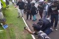 Warga datangi lokasi...