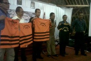 KPK rilis baju baru...