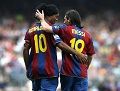 Messi bangga pakai kostum...