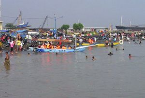 Liburan Waisak & Pilgub...