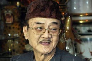 Dukung Eyang Subur,...