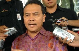 Lengkapi BAP Rusli,...
