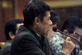 Soal 45 perempuan, Ketua...