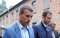 Podolski selisih paham...