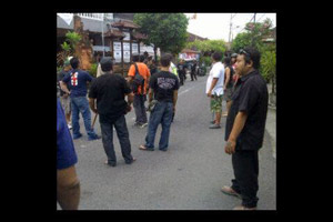 Ormas di Bali ngamuk,...