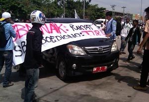 Demo BBM, Mahasiswa...