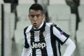 Mauricio Isla selangkah...