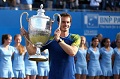 Murray raih trofi ketiga...
