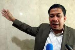 Fahri minta SBY gentleman...