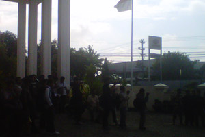 Hari ini sidang kasus...