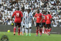 Suporter serang wasit,...