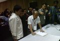 KPU diprotes 6 kandidat...