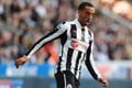 Bek serba bisa Newcastle...
