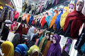 Polwan berjilbab, DPR...