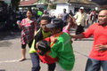 Dirazia, pedagang asongan...