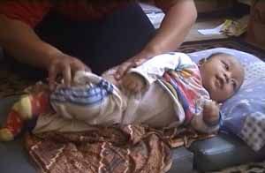 Bayi malang usia 7 bulan...