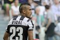 Vidal belum ingin teken...