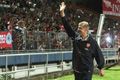 Wenger janjikan laga...