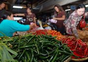 Harga sembako di Makassar...
