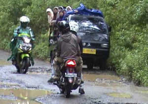 Jalan alternatif Banjarnegara...