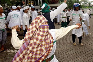 Tabrak mati warga &...