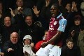 Benteke bikin klub besar...
