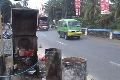 Jembatan rusak, pemudik...
