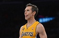 Bintang Lakers trial...