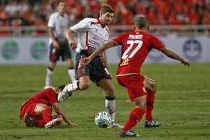 The Reds gasak Thailand...