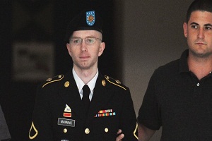 Informan WikiLeaks divonis...