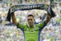 Clint Dempsey resmi...