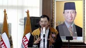 Hary Tanoesoedibjo lepas...