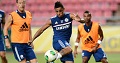 Inter pinjam Wallace...