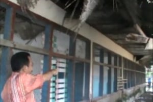 Jelang upacara bendera,...