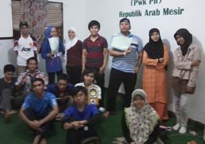 Mahasiswa Indonesia...