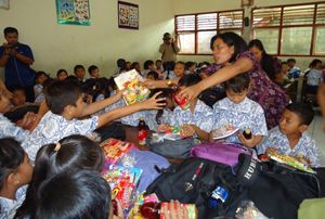 Ratusan siswa SD 1 Sesetan...