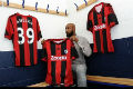 Sang agen wafat, Anelka...