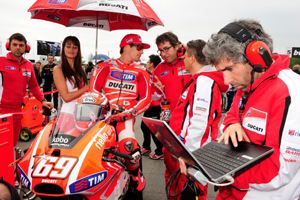 Hayden: Ducati harusnya...
