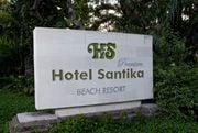 Grup Santika yakin target...