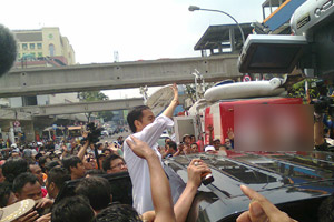 Resmikan Blok G Tanah...