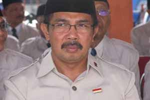 Bupati Blitar tantang...