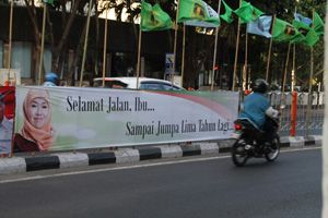 Selamat jalan Ibu, sampai...