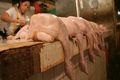 Pedagang daging ayam...