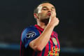 Iniesta ingin gaji melebihi...