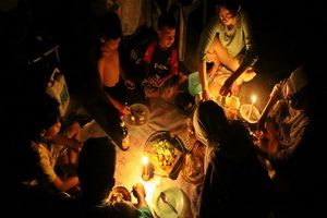 Generator PLN terbakar,...