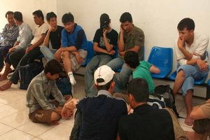 Kapal karam, 31 imigran...