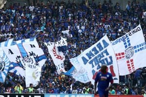Arema di antara Eintracht...
