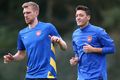 Mertesacker: Ozil sangat...